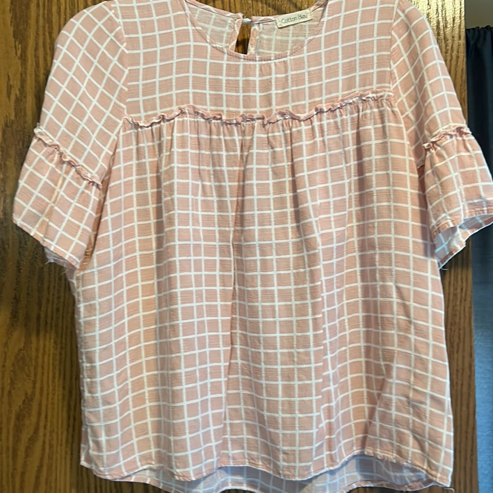 Pink checked short sleeve crop top